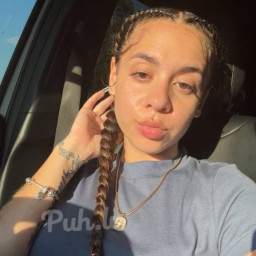 Maeva, 23