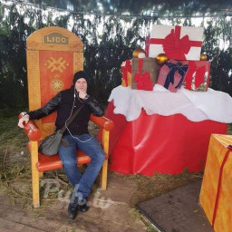Владимир, 37