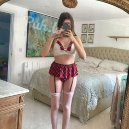 Noemi soph, 26