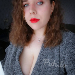 Sandra, 32