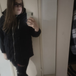 StaceyTS, 32