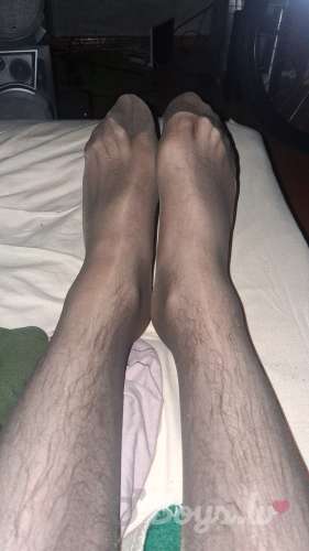 Varbūt ir kāda sieviete vai vīrietis ,  kas vēlas atdot savas sasvīdušās zeķes, …